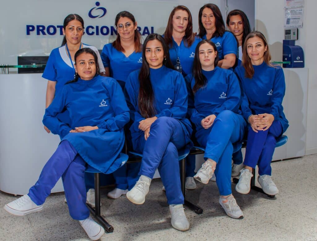 Foto Equipo Profesional - Clinica Odontologia Proteccion Oral - Sede Avenida Boyaca